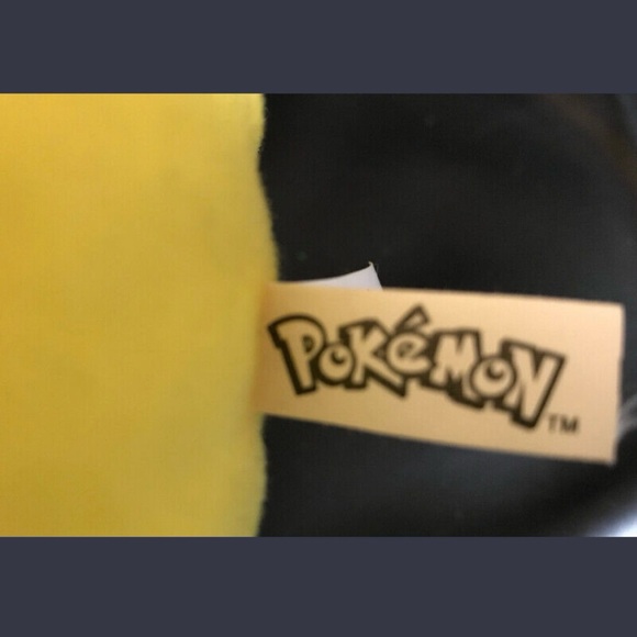 24 inches Pokemon Pikachu plush - Picture 5 of 5